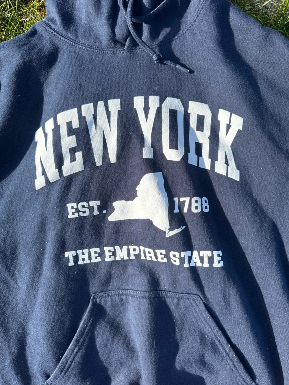 New York Hoodie Sweatshirt L Navy Blue The Empire State Graphic Pullover